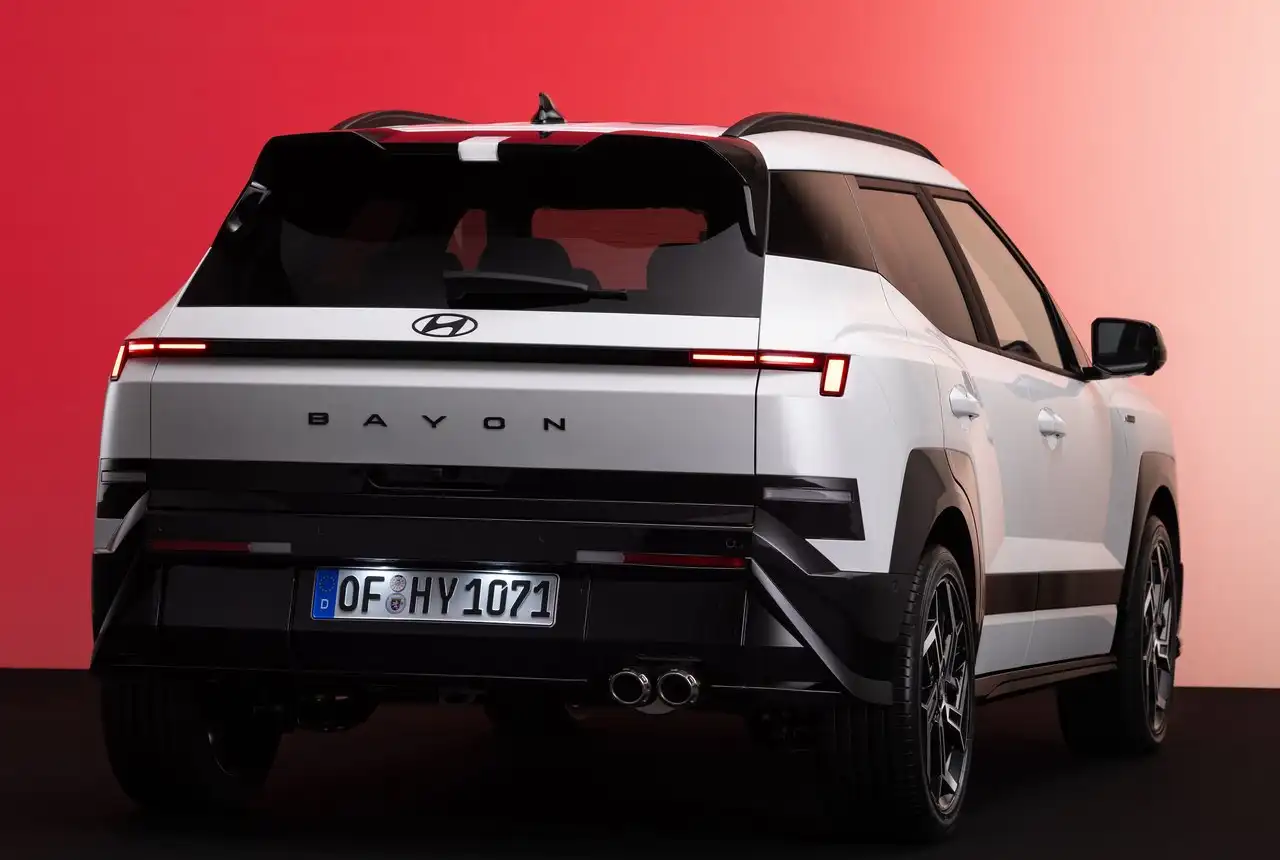 Hyundai Bayon 2027 traseira lanterna porta-malas