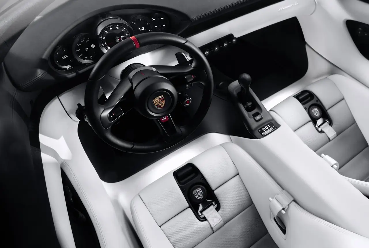 Porsche Mission S
