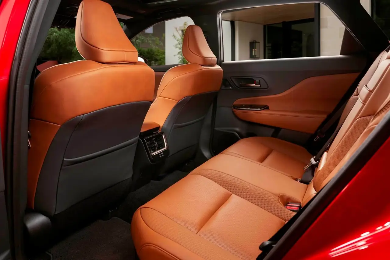 Toyota Crown Signia Limited 2027