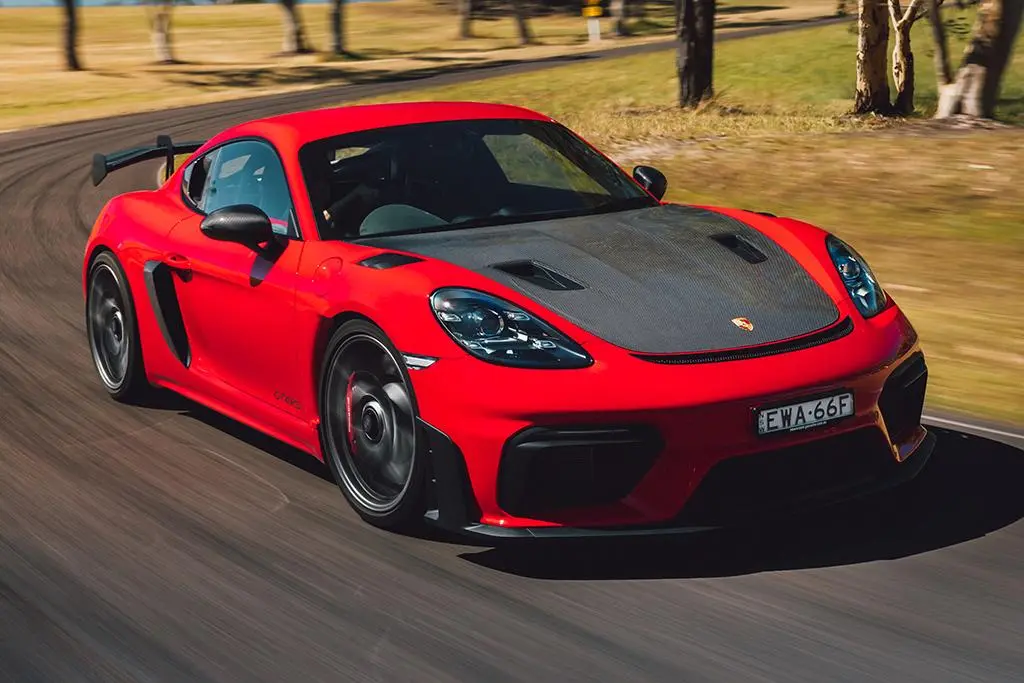 Porsche 718 Cayman GT4 RS 2023