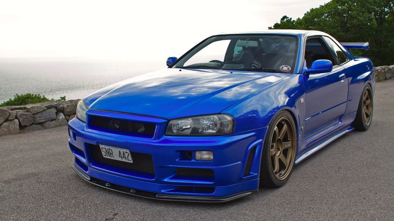 Nissan skyline gtr r34 x Supra