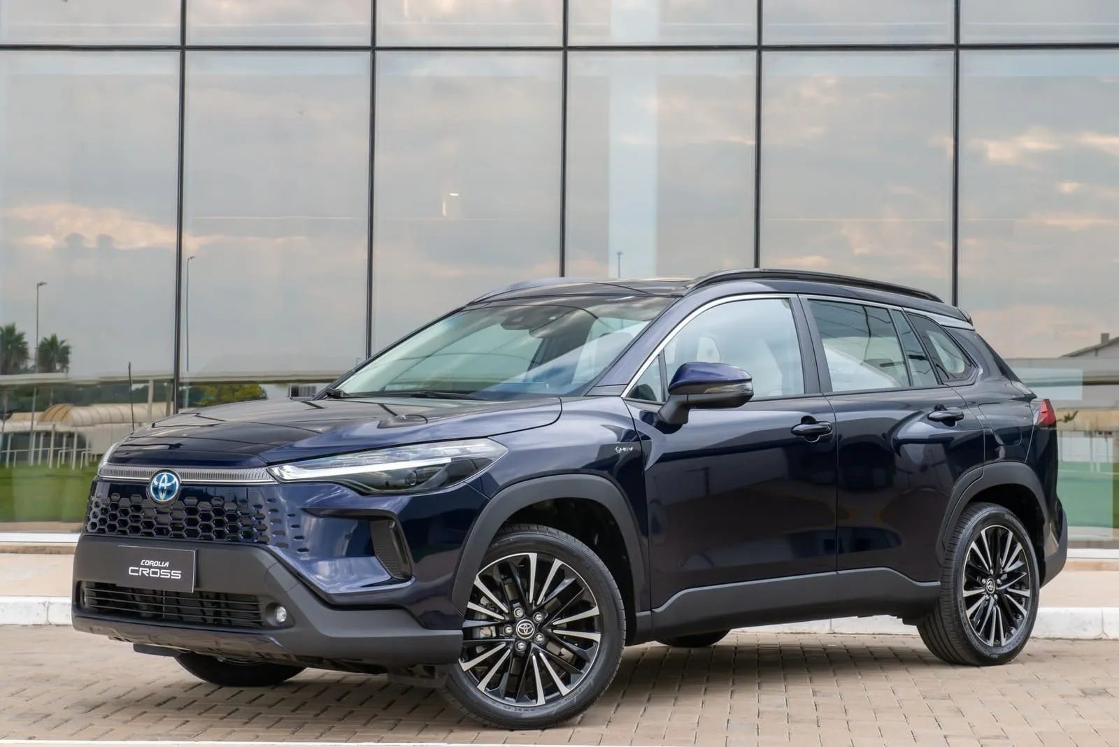 Corolla-Cross-2025