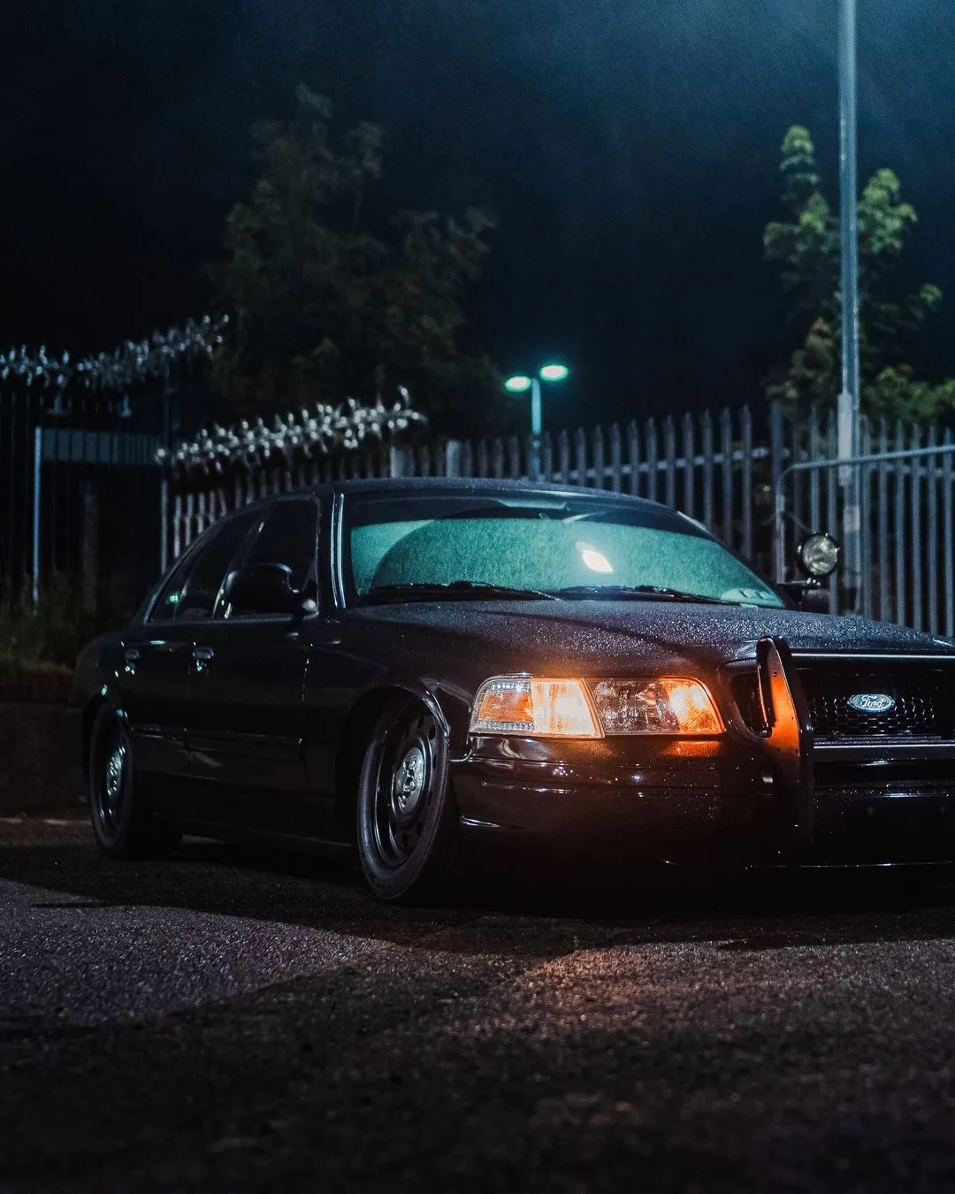 Ford-Crow-Victoria